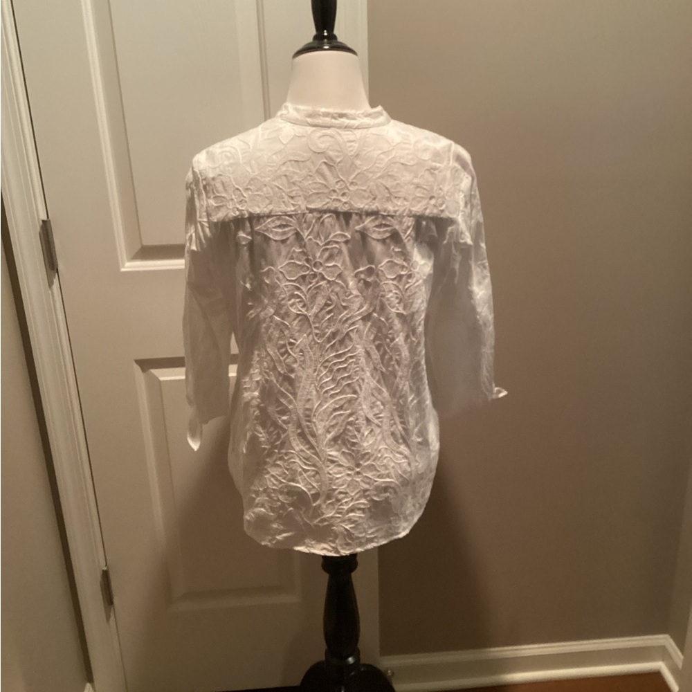 Chico's White Floral Textured Blouse